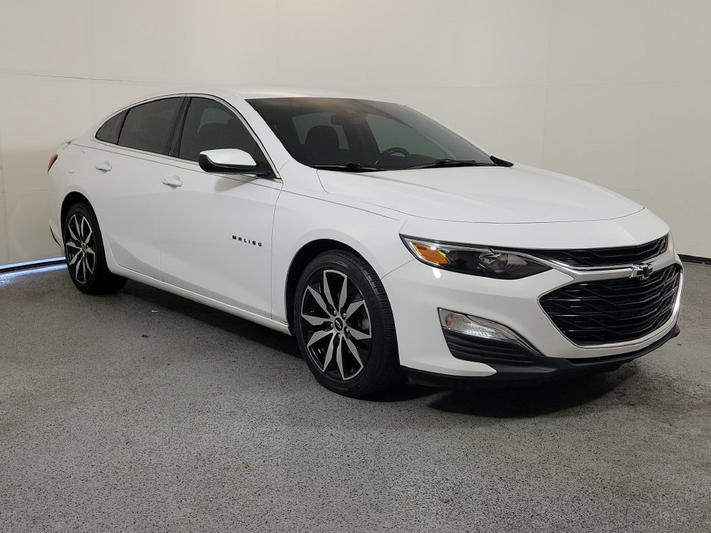 Used 2021 Chevrolet Malibu RS FWD image 1