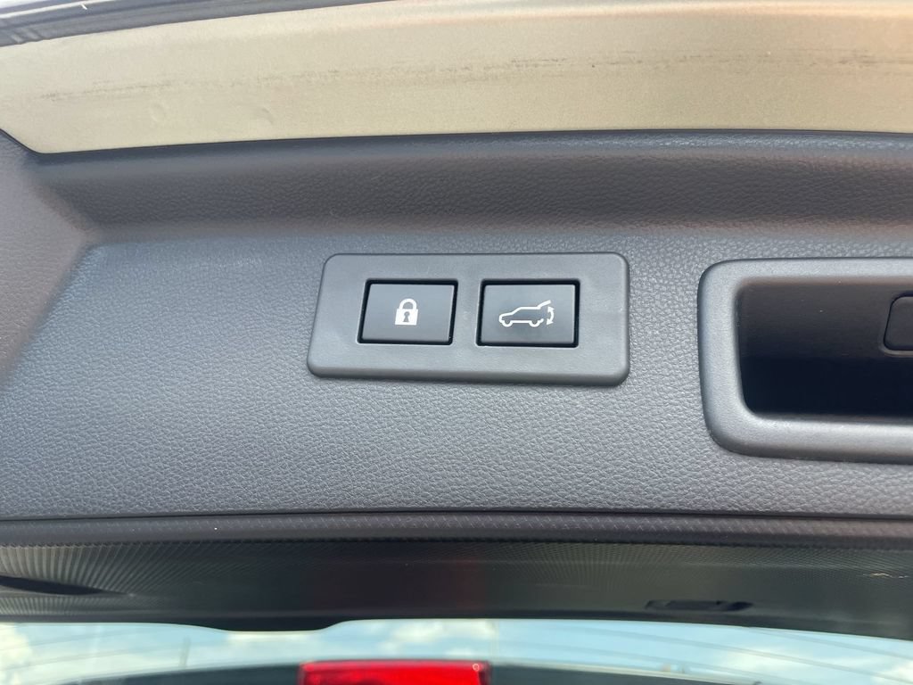 Certified 2022 Subaru Forester Touring AWD/4WD image 40