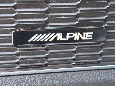 Used 2023 Jeep Grand Cherokee Overland w/ Luxury Tech Group IV image 30