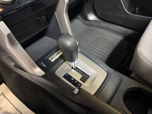 Used 2018 Subaru Forester 2.5i Premium w/ All-Weather Package image 21