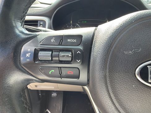 Used 2017 Kia Sorento FWD image 26