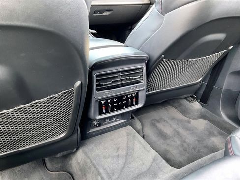 Used 2020 Audi RS Q8 w/ Carbon Optic Package image 37