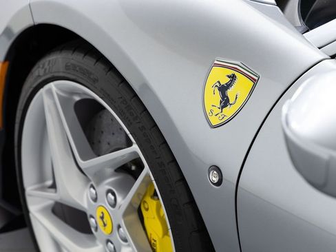 Used 2021 Ferrari F8 Tributo image 41