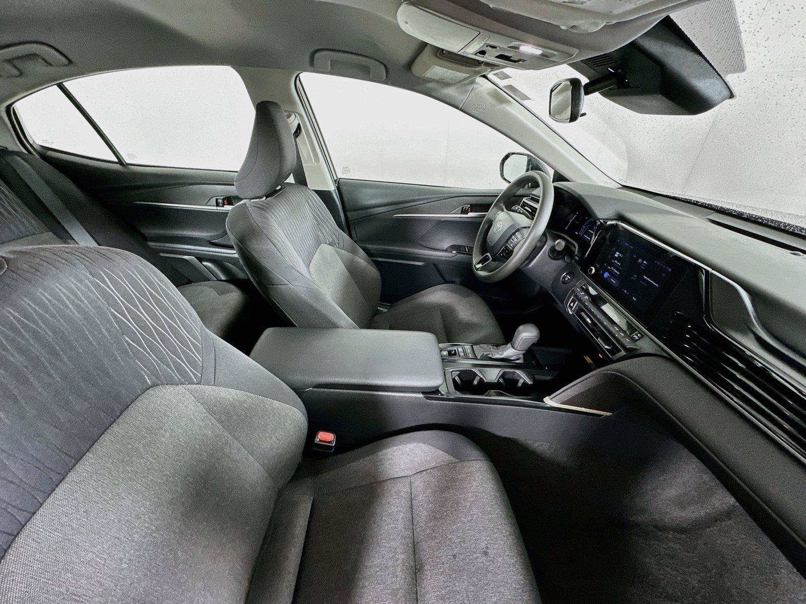 Used 2025 Toyota Camry LE FWD image 26