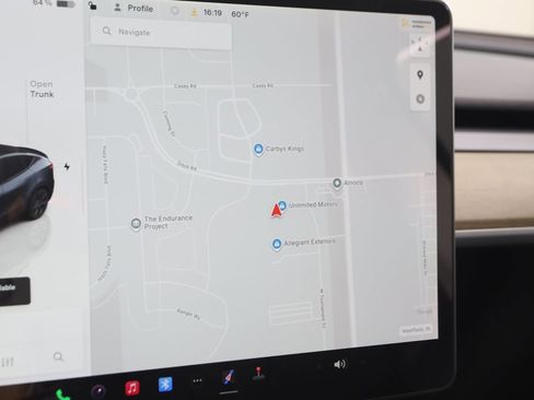 Used 2025 Tesla Model Y Long Range image 9