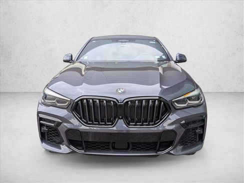 Used 2022 BMW X6 M50i AWD/4WD image 2