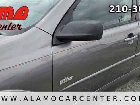 Used 2005 Pontiac Vibe w/ Power Group Value Package image 9