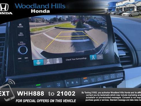 Used 2025 Honda Odyssey Touring image 17