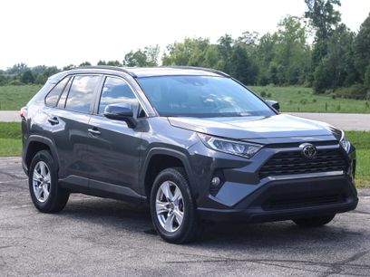 Used 2021 Toyota RAV4 XLE w/ Convenience Package