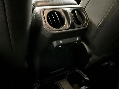 Used 2020 Jeep Wrangler Unlimited Sport image 10