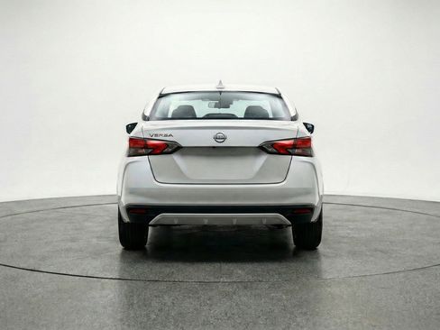 Used 2025 Nissan Versa SV FWD image 7