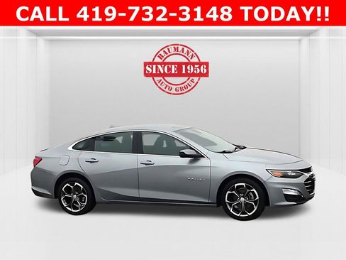 Used 2024 Chevrolet Malibu LT FWD image 3