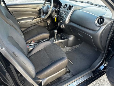 Used 2012 Nissan Versa SV image 12