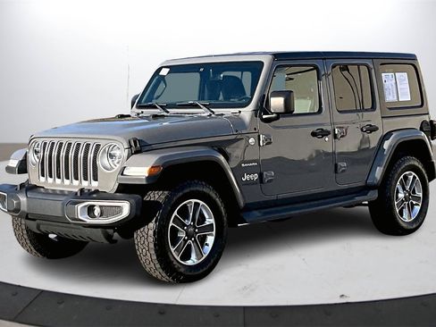Certified 2018 Jeep Wrangler Unlimited Sahara image 4