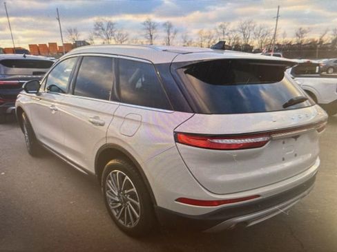 Used 2023 Lincoln Corsair Reserve image 12