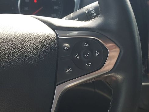 Used 2023 Chevrolet Traverse LT image 35