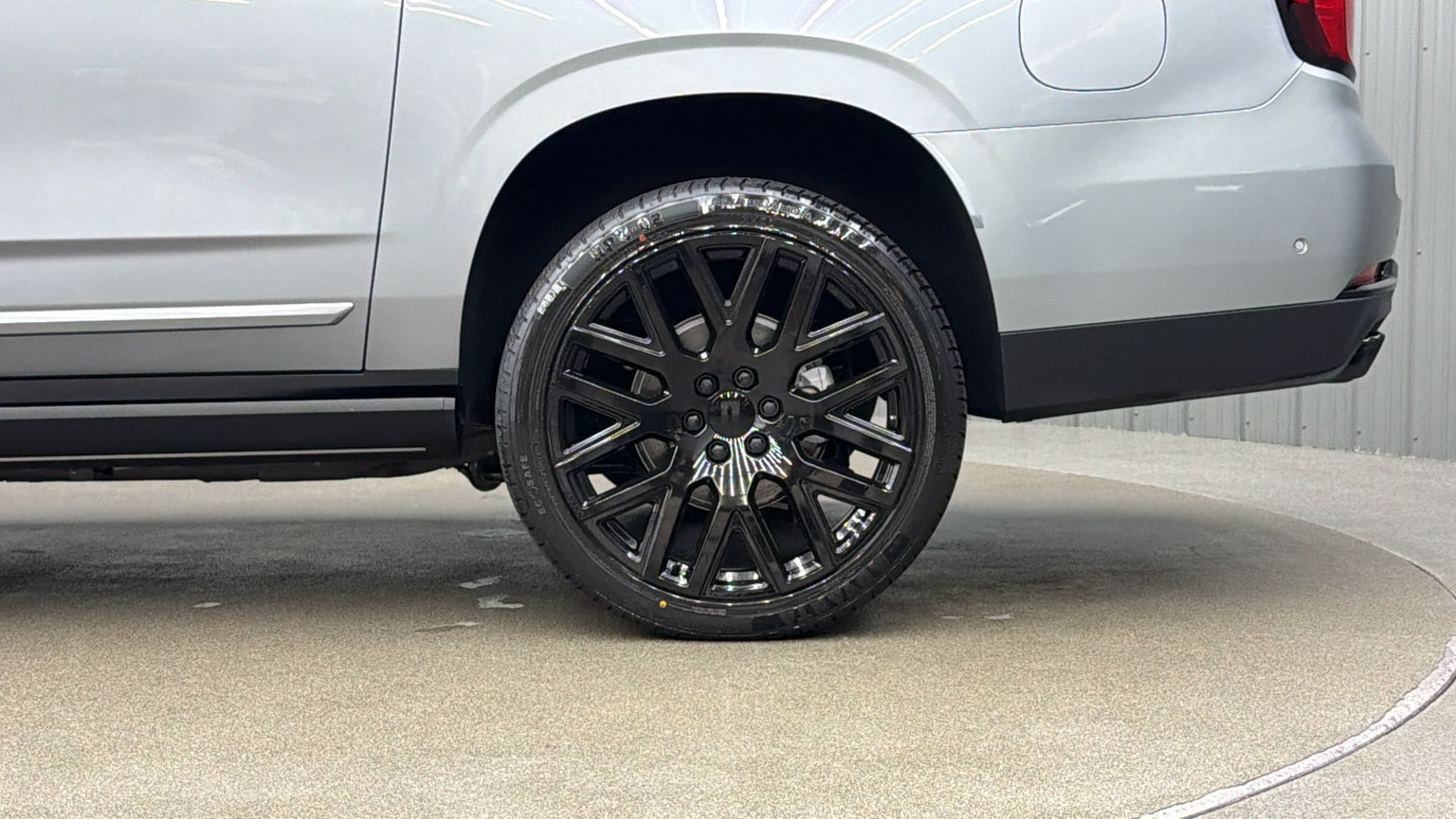 Used 2026 GMC Yukon XL Denali w/ Sun & Power Step Package AWD/4WD image 11