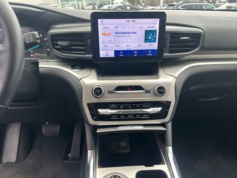Certified 2022 Ford Explorer XLT w/ Equipment Group 202A image 30