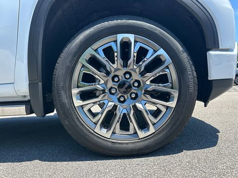 New 2026 GMC Sierra 1500 Denali Ultimate AWD/4WD image 13