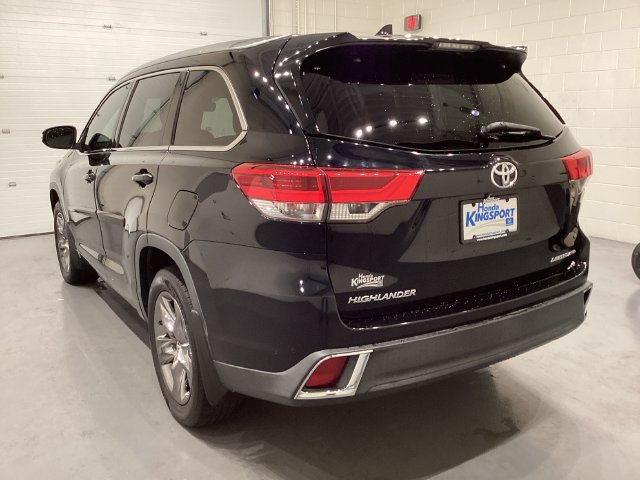 Used 2018 Toyota Highlander Limited Platinum AWD/4WD image 5
