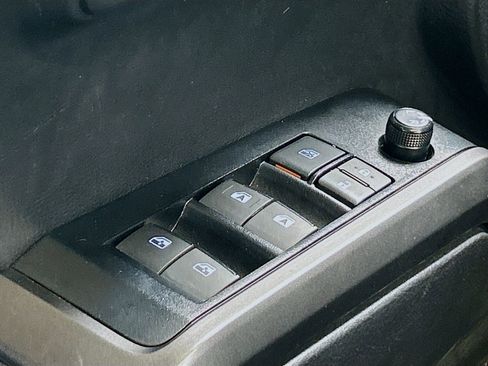 Used 2023 Toyota Tacoma TRD Off-Road image 17