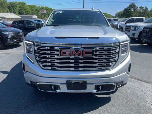 Certified 2022 GMC Sierra 1500 Denali AWD/4WD image 3