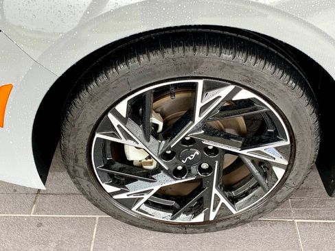 Used 2025 Kia K5 GT-Line w/ GT-Line Premium Package FWD image 9