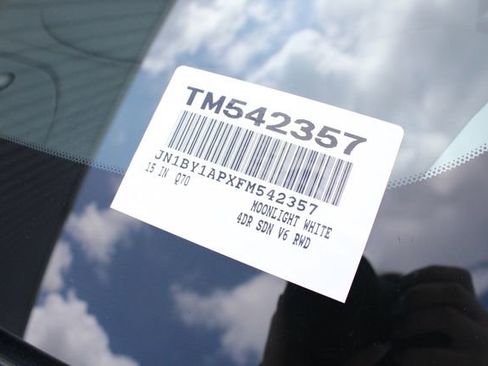 Used 2015 INFINITI Q70 3.7 image 40