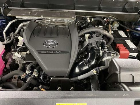 Used 2023 Toyota Highlander XLE image 33