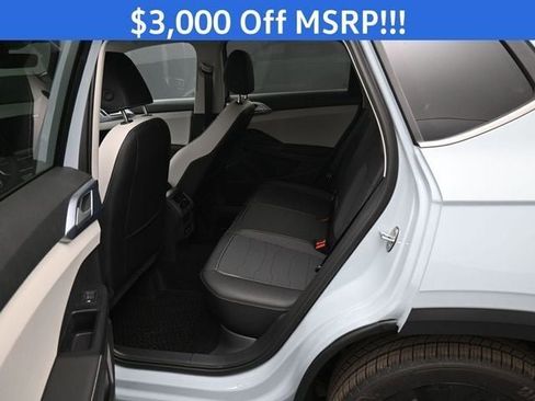 New 2026 Volkswagen Taos SE image 11