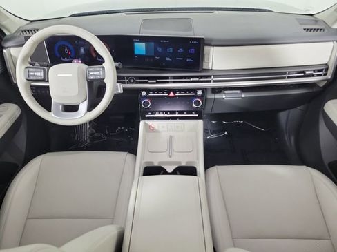 Used 2026 Hyundai Santa Fe SEL FWD image 17