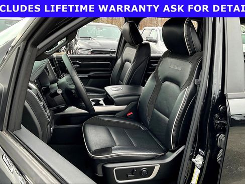 Used 2024 RAM 1500 Laramie AWD/4WD image 18