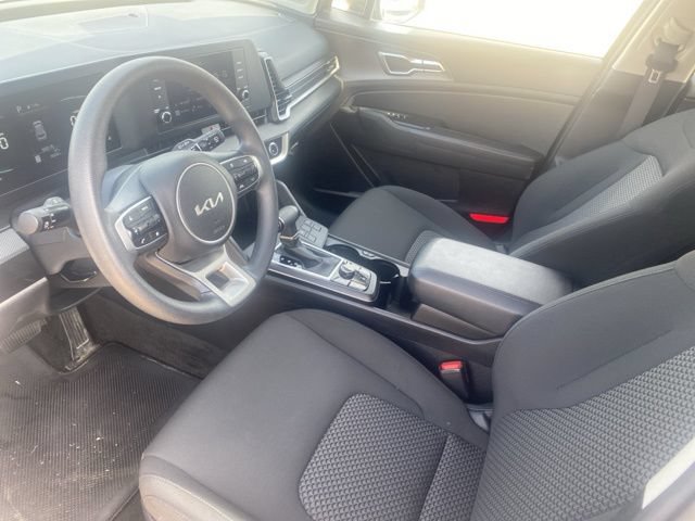 Used 2024 Kia Sportage LX AWD/4WD image 16