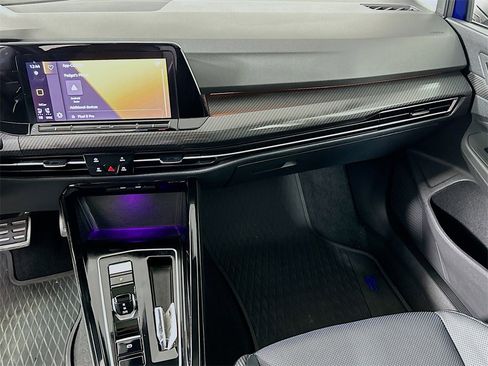 Certified 2024 Volkswagen Golf R image 20