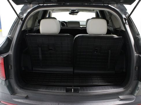 Used 2023 Kia Sorento S w/ Panoramic Sunroof Package AWD/4WD image 18