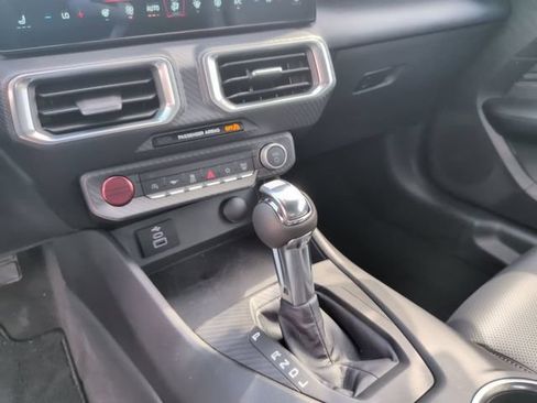 Used 2026 Ford Mustang Premium RWD image 25