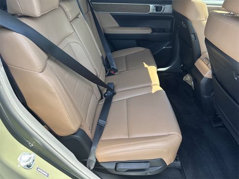 Used 2025 Hyundai Santa Fe Limited image 15