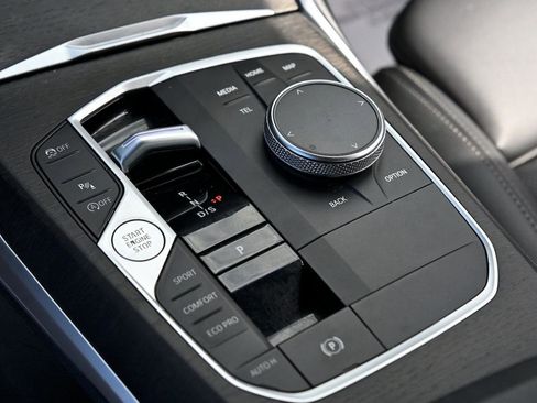 Used 2024 BMW 330i Sedan image 27