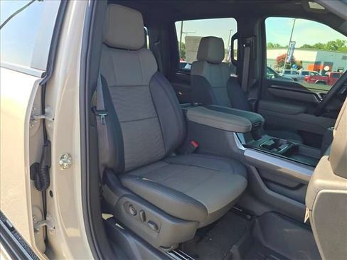New 2026 Chevrolet Silverado 2500 ZR2 w/ LPO, Dark Essentials Package AWD/4WD image 14
