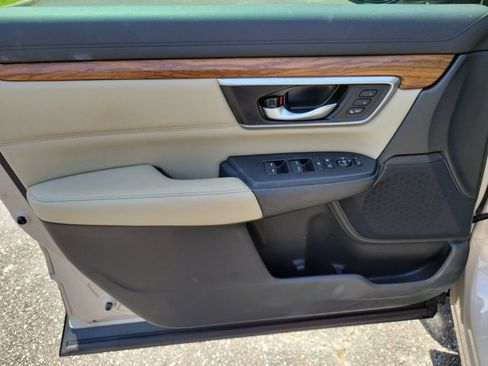 Used 2019 Honda CR-V EX-L image 17