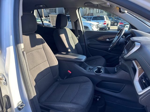 Used 2019 GMC Terrain SLE w/ Driver Convenience Package FWD image 21