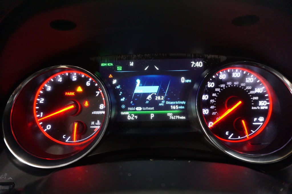 Used 2019 Toyota Camry XSE w/ Navigation Package FWD image 7