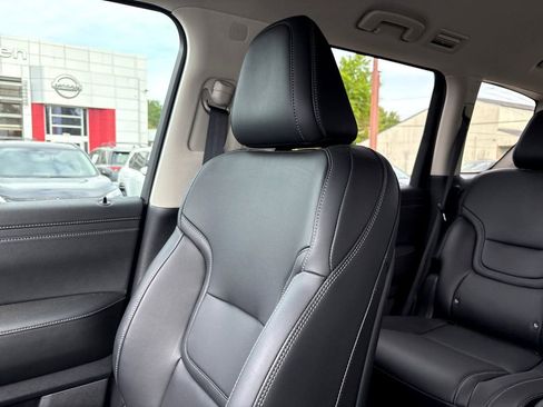 Used 2026 Nissan Armada SV RWD image 5