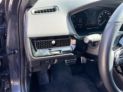 Used 2025 Honda Civic Sport image 10