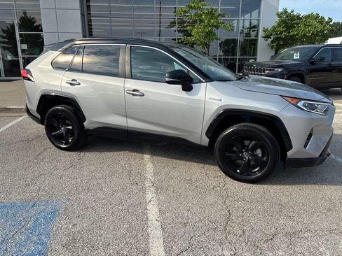 Used 2020 Toyota RAV4 XSE w/ XSE Grade Weather Package AWD/4WD image 36