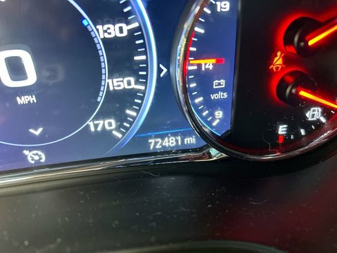 Used 2022 GMC Acadia AT4 w/ Technology Package AWD/4WD image 16