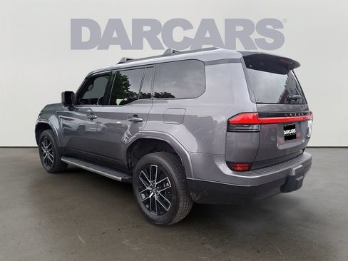 Used 2024 Lexus GX 550 w/ Accessory Package (2T) AWD/4WD image 4