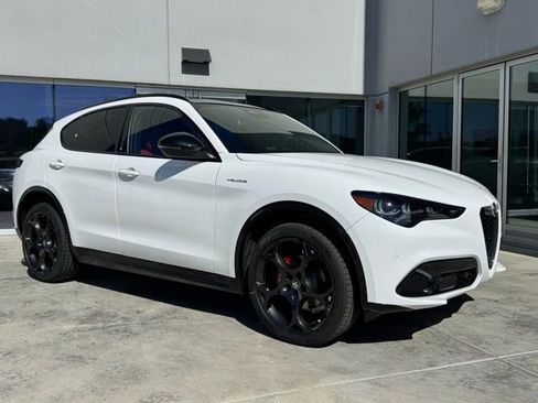 New 2026 Alfa Romeo Stelvio Sprint w/ Convenience Package image 1