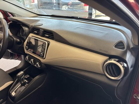 Used 2020 Nissan Versa SV w/ Trunk Package FWD image 15