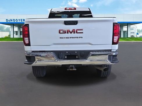 Used 2024 GMC Sierra 3500 Pro w/ Convenience Package AWD/4WD image 10